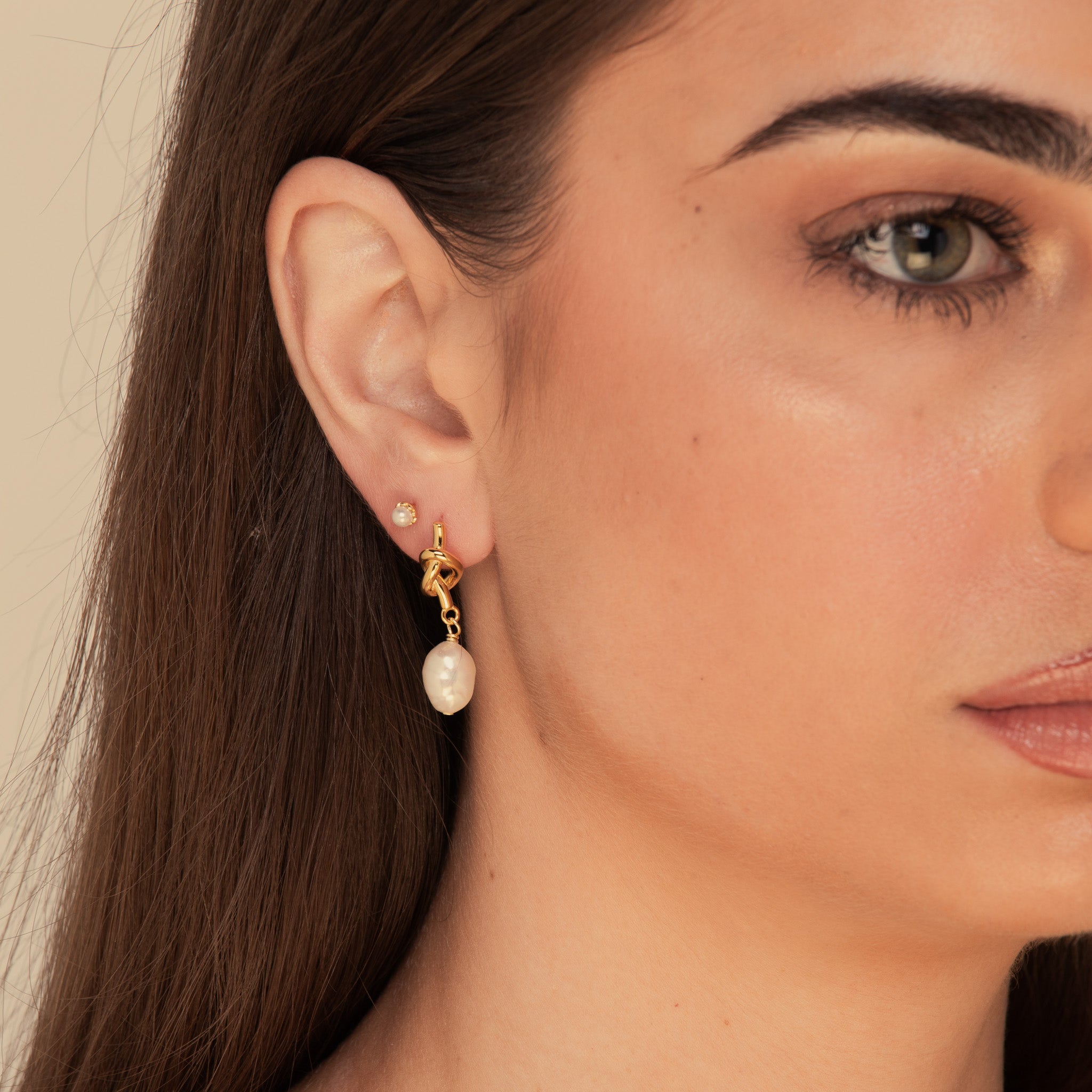 Knot Pearl Stud Earrings Gold