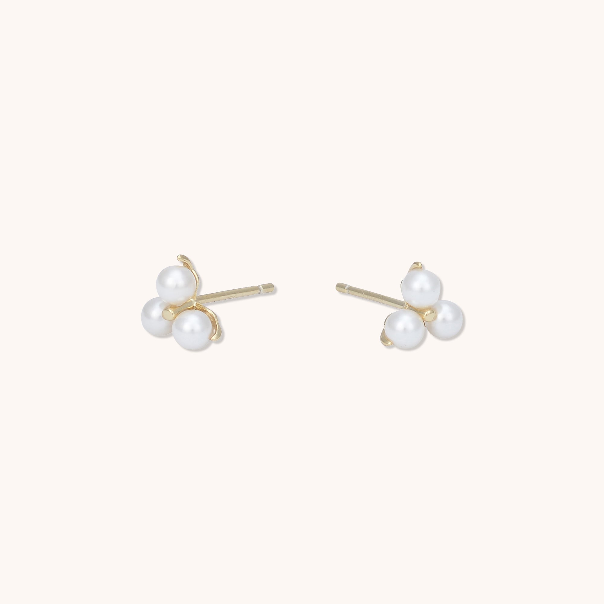 Lotus Pearl Earrings Gold