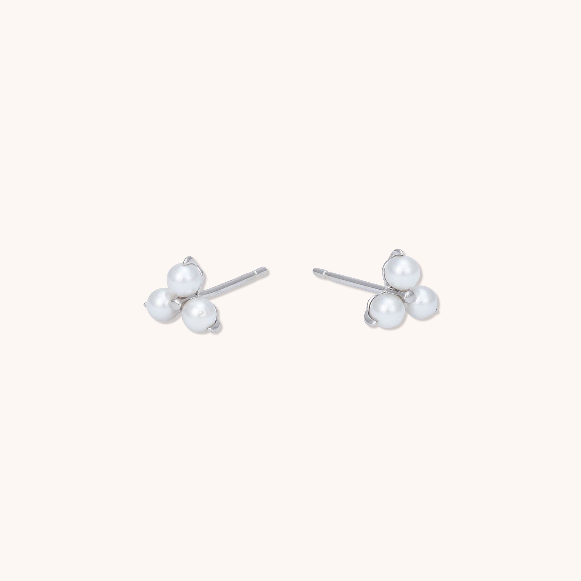 Lotus Pearl Earrings Silver