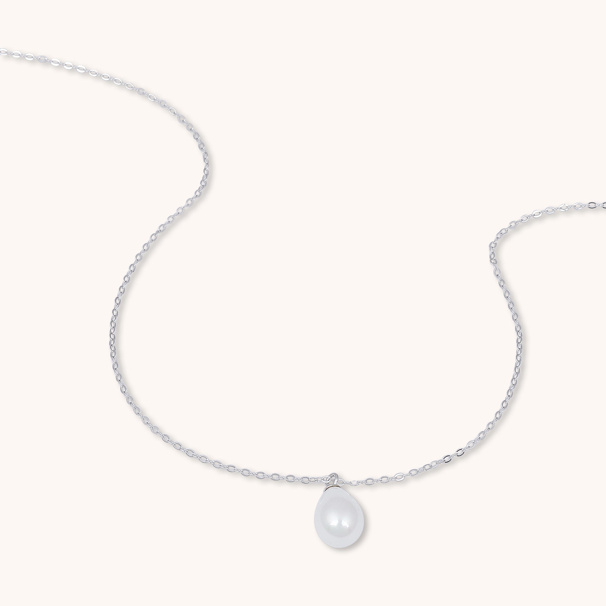 Drop Pearl Necklace Silver