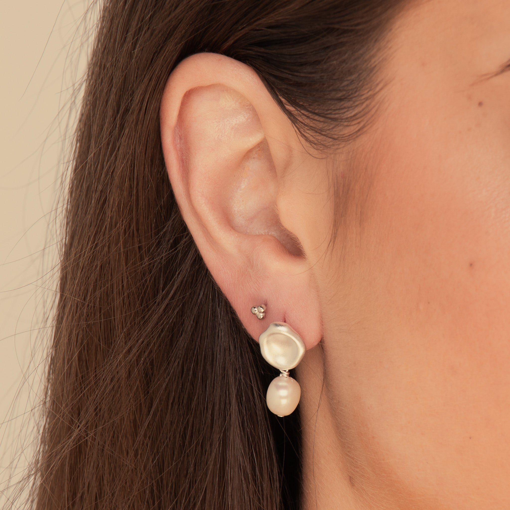 Myst Pearl Stud Earrings Silver